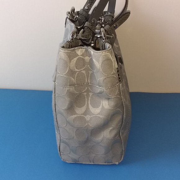 Vintage Coach Signature Penelope F16540 Handbag - Picture 9 of 16